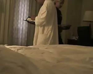 Phòng phục vụ, phục vụ phòng, flash