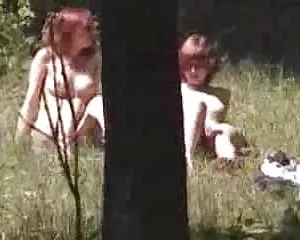 Rừng, cô gái khỏa thân