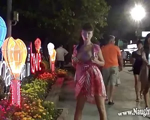 Nghịch ngợm, ngắn, quần đùi trailer