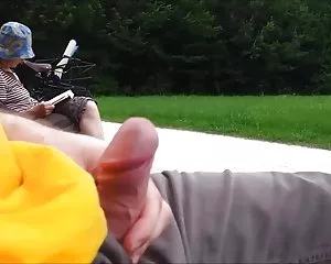 Lão, trong công viên, bãi đỗ xe