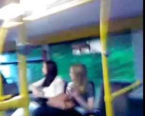 2 cô gái, xe buýt, xe buýt, cô gái dễ thương, cô gái, cô gái flash