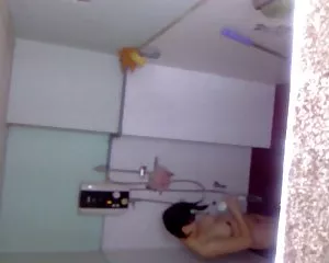 Em gái tôi, việt nam