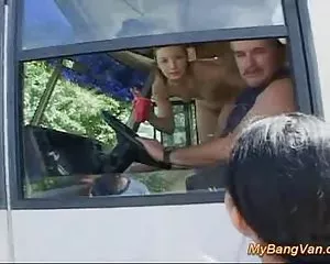 Cô xe buýt chết tiệt, chết tiệt của tôi, thổi kèn, thổi kèn, cầm, nhấc lên, thực tế,