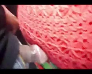 Mò mẫm, ở nơi công cộng, ngoài trời, ở bên ngoài, quan điểm của chạm vào