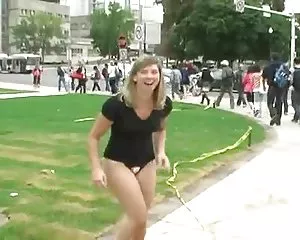 Cô gái học đại học đại học nóng, nóng, cô gái ở trường đại học, trên đường phố, cho thấy