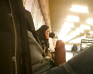 Ở nơi công cộng