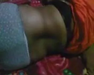 Đẹp, bà nội trợ