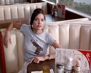 Angelina jolie